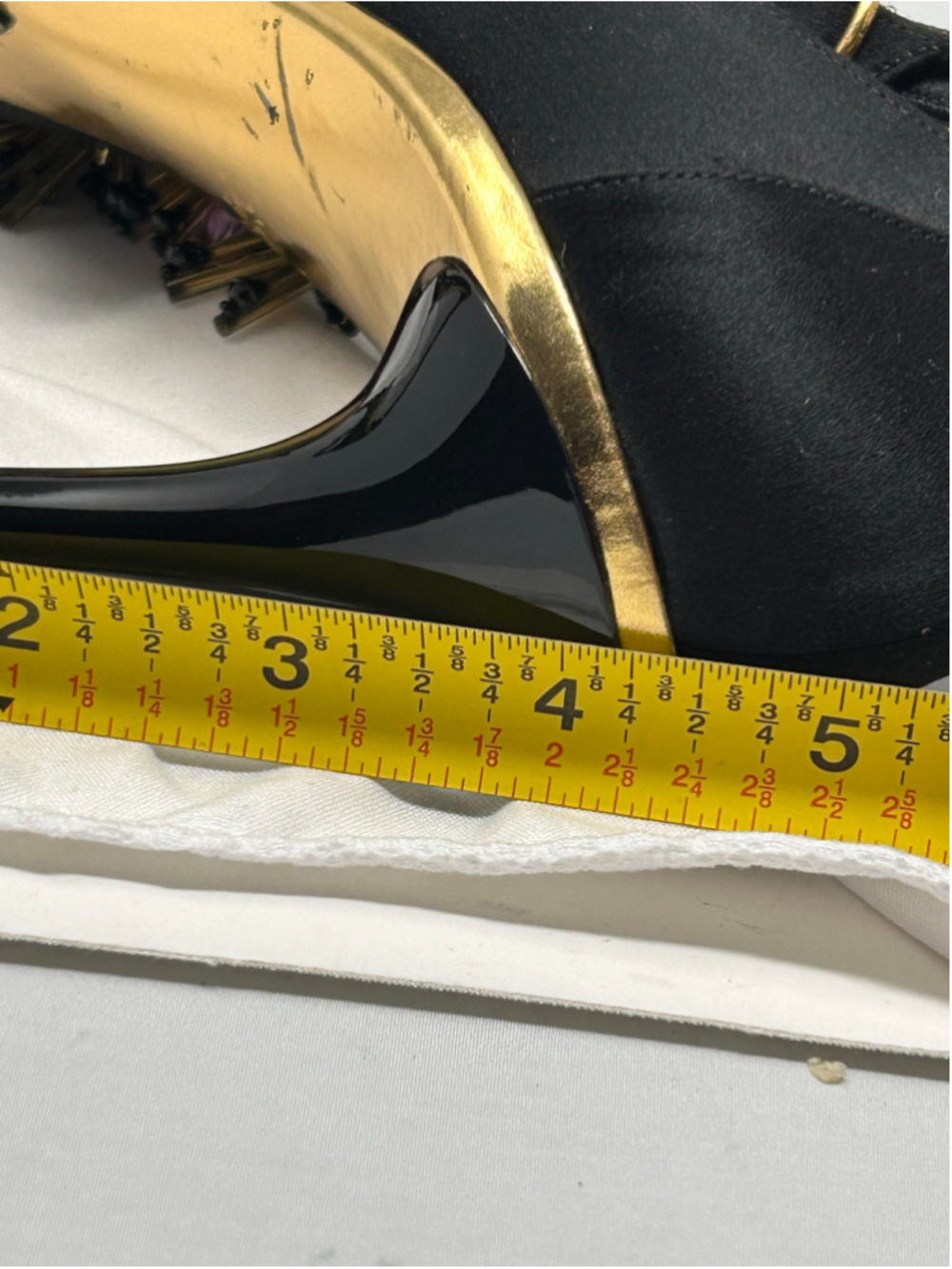 Oscar de la Renta 39.5 Black Satin Embellished Stiletto Pumps Beaded Gold - Picture 13 of 13